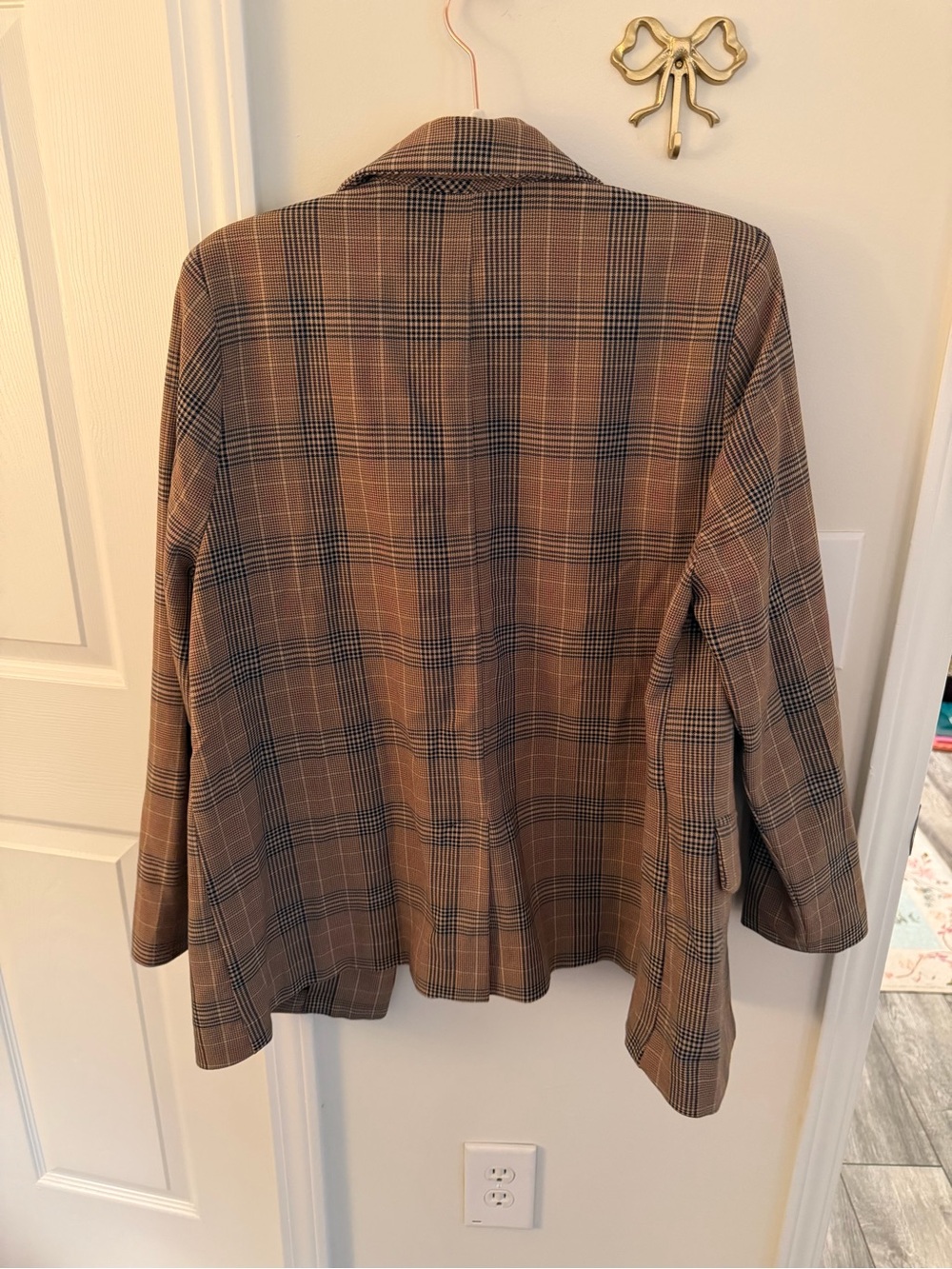 Lightweight plaid boyfriend blazer - Picture 4 of 4